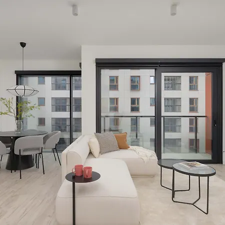 Luxury At Towarowa Towers With Parking And Air Conditioning By Renters Prestige 아파트 바르샤바