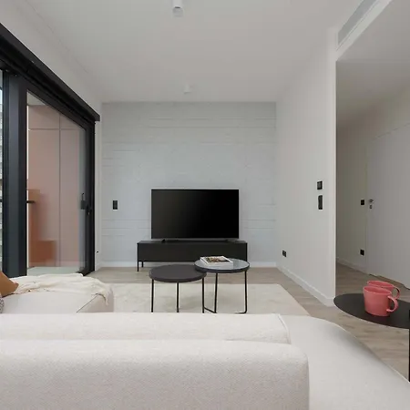 Luxury At Towarowa Towers With Parking And Air Conditioning By Renters Prestige