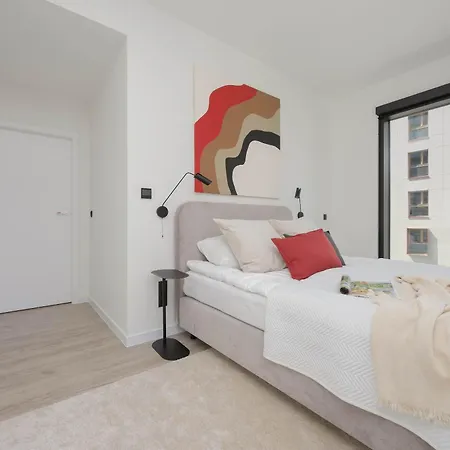Luxury At Towarowa Towers With Parking And Air Conditioning By Renters Prestige 아파트 *