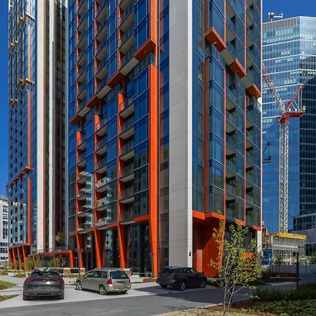 Luxury At Towarowa Towers With Parking And Air Conditioning By Renters Prestige *