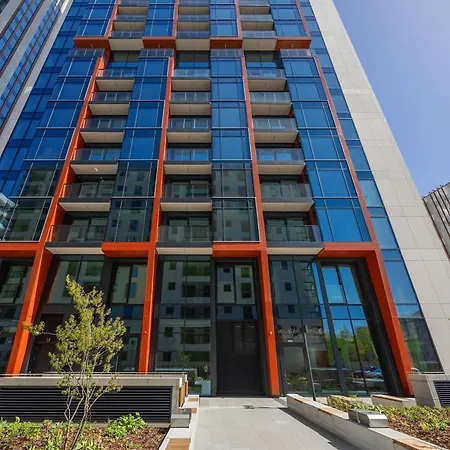 Luxury At Towarowa Towers With Parking And Air Conditioning By Renters Prestige 아파트